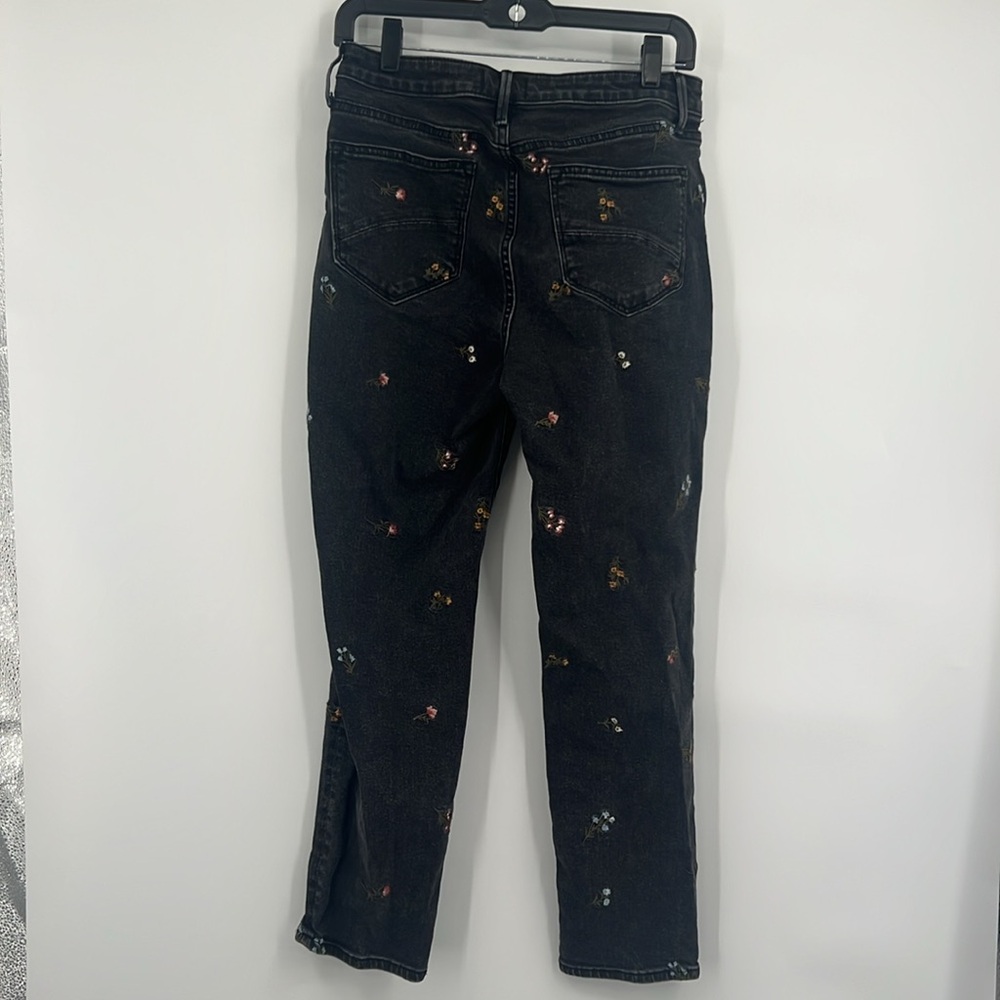 Driftwood Giselle Floral Embroidered Jeans- 28 - Picture 9 of 11